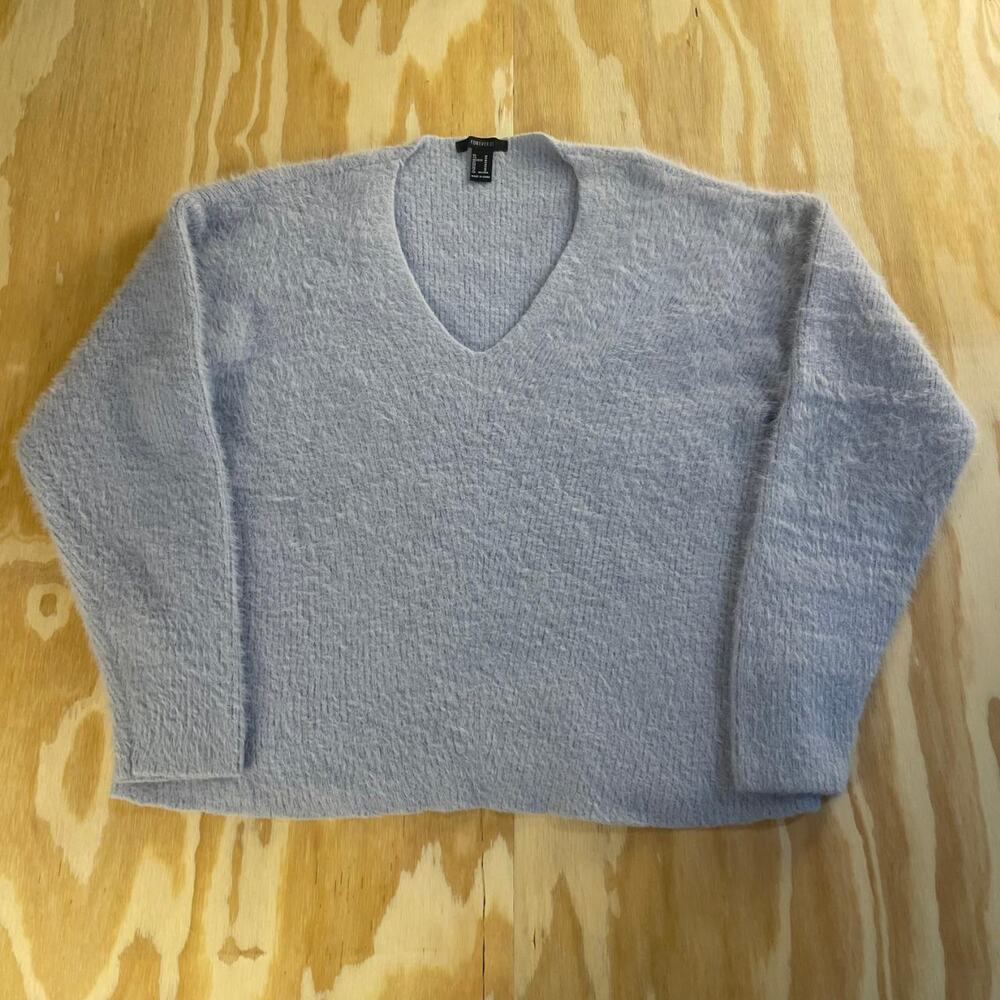 Forever 21 Low-Cut Sweater – Women’s Medium – Light Blue – Pullover Style